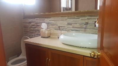 Casa de 4 alcobas en venta en San Jose De Bavaria, Bogotá, 320 m² · foto 3 de 19