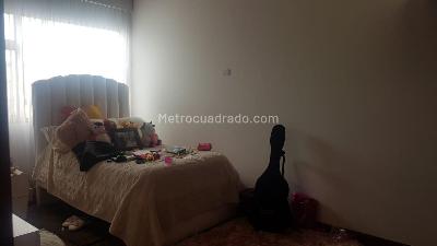 Casa de 4 alcobas en venta en San Jose De Bavaria, Bogotá, 320 m² · foto 10 de 19