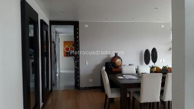 Casa de 4 alcobas en venta en San Jose De Bavaria, Bogotá, 400 m² · foto 17 de 20