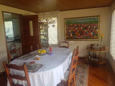 Casa de 4 alcobas en venta en San Jose De Bavaria, Bogotá, 256 m² · foto 8 de 17