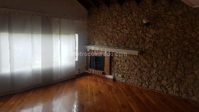 Casa de 4 alcobas en venta en San Jose De Bavaria, Bogotá, 240 m² · foto 9 de 18
