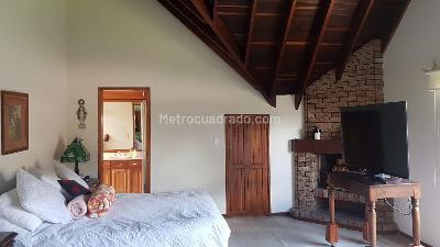 Casa de 4 alcobas en venta en San Jose De Bavaria, Bogotá, 320 m² · foto 19 de 20