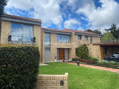 Casa de 5 alcobas en venta en Hacienda San Simon, Bogotá, 400 m² · foto 4 de 20