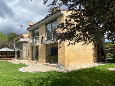 Casa de 5 alcobas en venta en Hacienda San Simon, Bogotá, 400 m² · foto 3 de 20