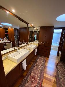 Casa de 5 alcobas en venta en San Jose De Bavaria, Bogotá, 540 m² · foto 10 de 20