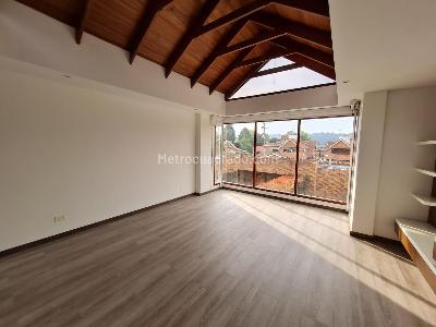 Casa de 4 alcobas en venta en San Jose De Bavaria, Bogotá, 560 m² · foto 8 de 20