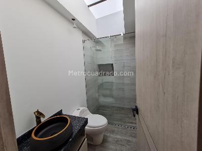 Casa de 4 alcobas en venta en San Jose De Bavaria, Bogotá, 540 m² · foto 16 de 19