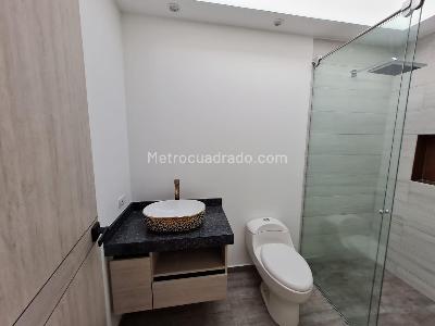 Casa de 4 alcobas en venta en San Jose De Bavaria, Bogotá, 540 m² · foto 18 de 19