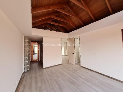 Casa de 4 alcobas en venta en San Jose De Bavaria, Bogotá, 540 m² · foto 6 de 19