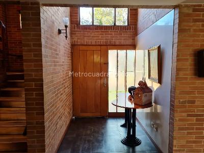 Casa de 4 alcobas en venta en San Jose De Bavaria, Bogotá, 320 m² · foto 10 de 20