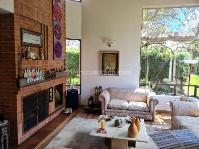 Casa de 4 alcobas en venta en San Jose De Bavaria, Bogotá, 320 m² · foto 2 de 20
