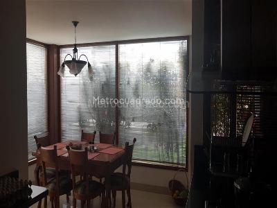 Casa de 5 alcobas en venta en San Jose De Bavaria, Bogotá, 420 m² · foto 5 de 15