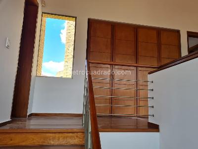 Casa de 5 alcobas en venta en San Simon, Bogotá, 300 m² · foto 6 de 14