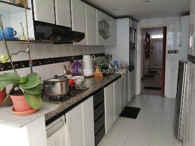 Casa de 3 alcobas en venta en El Polo, Bogotá, 274 m² · foto 5 de 15