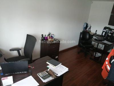Casa de 3 alcobas en venta en El Polo, Bogotá, 274 m² · foto 4 de 15