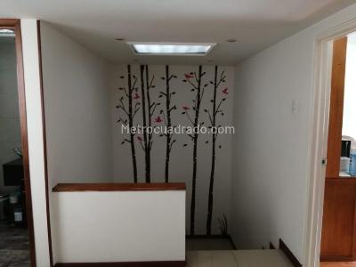 Casa de 3 alcobas en venta en El Polo, Bogotá, 274 m² · foto 7 de 15