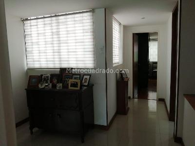 Casa de 3 alcobas en venta en El Polo, Bogotá, 274 m² · foto 14 de 15