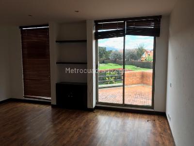 Casa de 5 alcobas en venta en San Simon, Bogotá, 400 m² · foto 6 de 9