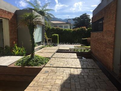 Casa de 3 alcobas en venta en San Simon, Bogotá, 453 m² · foto 2 de 17