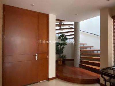 Casa de 4 alcobas en venta en San Jose De Bavaria, Bogotá, 480 m² · foto 14 de 19