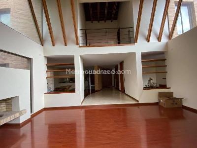 Casa de 4 alcobas en venta en San Jose De Bavaria, Bogotá, 480 m² · foto 15 de 19