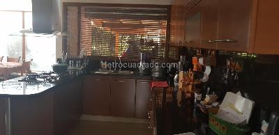 Casa de 5 alcobas en venta en San Jose De Bavaria, Bogotá, 420 m² · foto 4 de 20
