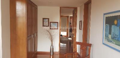 Casa de 5 alcobas en venta en San Jose De Bavaria, Bogotá, 420 m² · foto 9 de 20