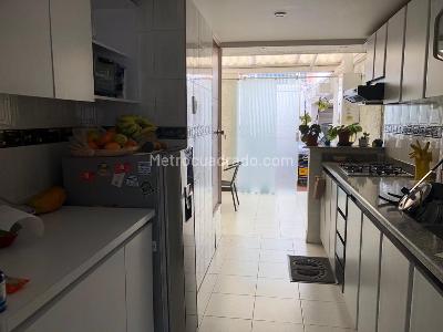 Casa de 3 alcobas en venta en Polo Club, Bogotá, 269 m² · foto 15 de 18