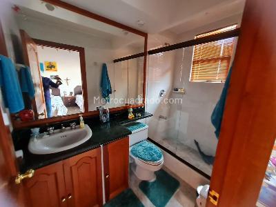 Casa de 3 alcobas en venta en San Jose De Bavaria, Bogotá, 320 m² · foto 14 de 20