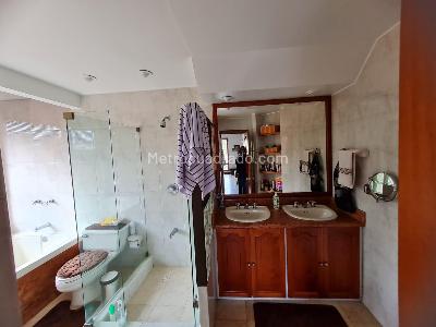Casa de 3 alcobas en venta en San Jose De Bavaria, Bogotá, 320 m² · foto 15 de 20
