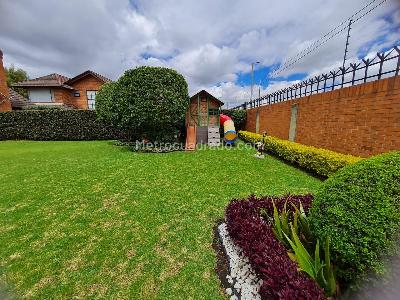 Casa de 3 alcobas en venta en San Jose De Bavaria, Bogotá, 320 m² · foto 16 de 20
