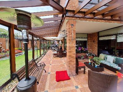 Casa de 3 alcobas en venta en San Jose De Bavaria, Bogotá, 320 m² · foto 17 de 20