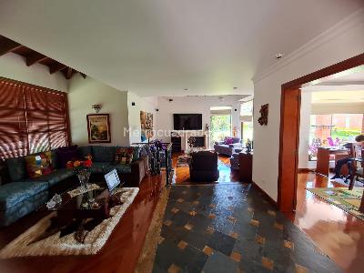 Casa de 3 alcobas en venta en San Jose De Bavaria, Bogotá, 320 m² · foto 4 de 20