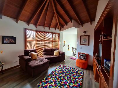 Casa de 3 alcobas en venta en San Jose De Bavaria, Bogotá, 320 m² · foto 6 de 20