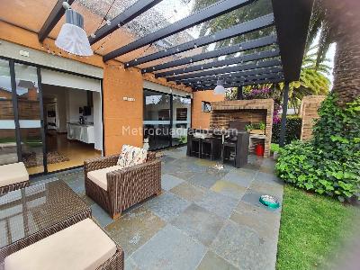 Casa de 3 alcobas en venta en San Jose De Bavaria, Bogotá, 400 m² · foto 16 de 18