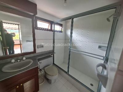 Casa de 4 alcobas en venta en San Jose De Bavaria, Bogotá, 350 m² · foto 16 de 20