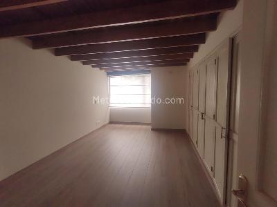 Casa de 4 alcobas en venta en San Jose De Bavaria, Bogotá, 380 m² · foto 14 de 16