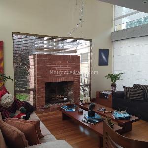 Casa de 3 alcobas en venta en San Jose De Bavaria, Bogotá, 320 m² · foto 8 de 14