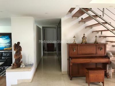 Casa de 4 alcobas en venta en Hacienda San Simon, Bogotá, 450 m² · foto 10 de 20