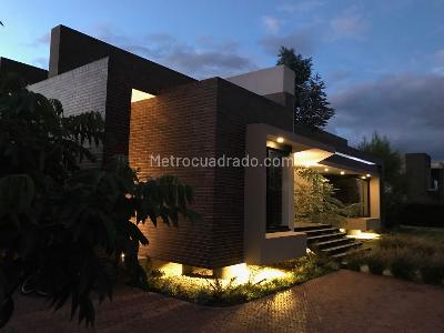 Casa de 4 alcobas en venta en Hacienda San Simon, Bogotá, 470 m² · foto 2 de 20
