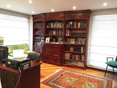 Casa de 4 alcobas en venta en San Jose De Bavaria, Bogotá, 400 m² · foto 6 de 20