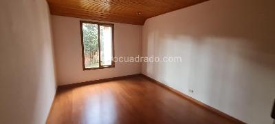 Casa de 4 alcobas en venta en San Jose De Bavaria, Bogotá, 320 m² · foto 5 de 20