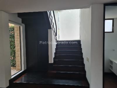 Casa de 4 alcobas en venta en San Jose De Bavaria, Bogotá, 320 m² · foto 13 de 20