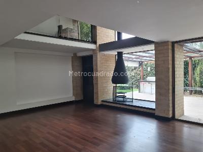 Casa de 4 alcobas en venta en San Jose De Bavaria, Bogotá, 320 m² · foto 4 de 20