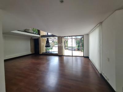 Casa de 4 alcobas en venta en San Jose De Bavaria, Bogotá, 320 m² · foto 9 de 20