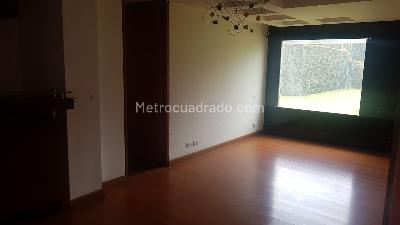 Casa de 4 alcobas en venta en San Simon, Bogotá, 400 m² · foto 6 de 17