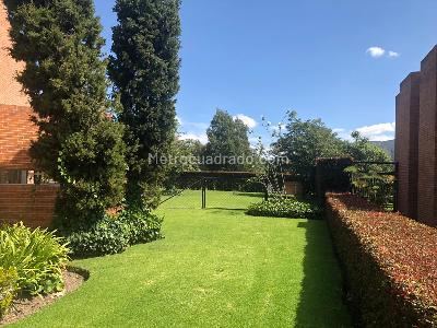 Casa de 5 alcobas en venta en San Simon, Bogotá, 450 m² · foto 19 de 20