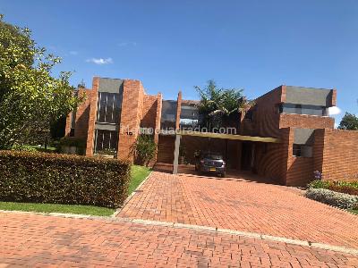 Casa de 5 alcobas en venta en San Simon, Bogotá, 450 m² · foto 20 de 20