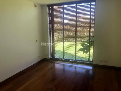 Casa de 5 alcobas en venta en San Simon, Bogotá, 450 m² · foto 8 de 20