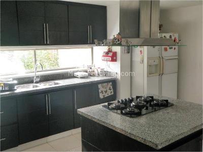 Casa de 4 alcobas en venta en Hacienda San Simon, Bogotá, 330 m² · foto 10 de 18